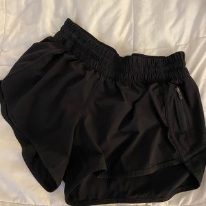 Lululemon tracker shorts size 12